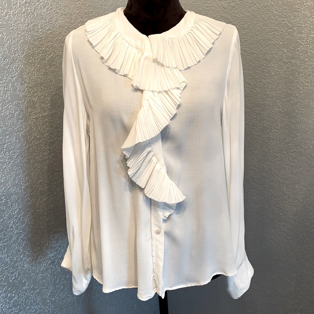 White ruffle collared blouse long sleeves Medium